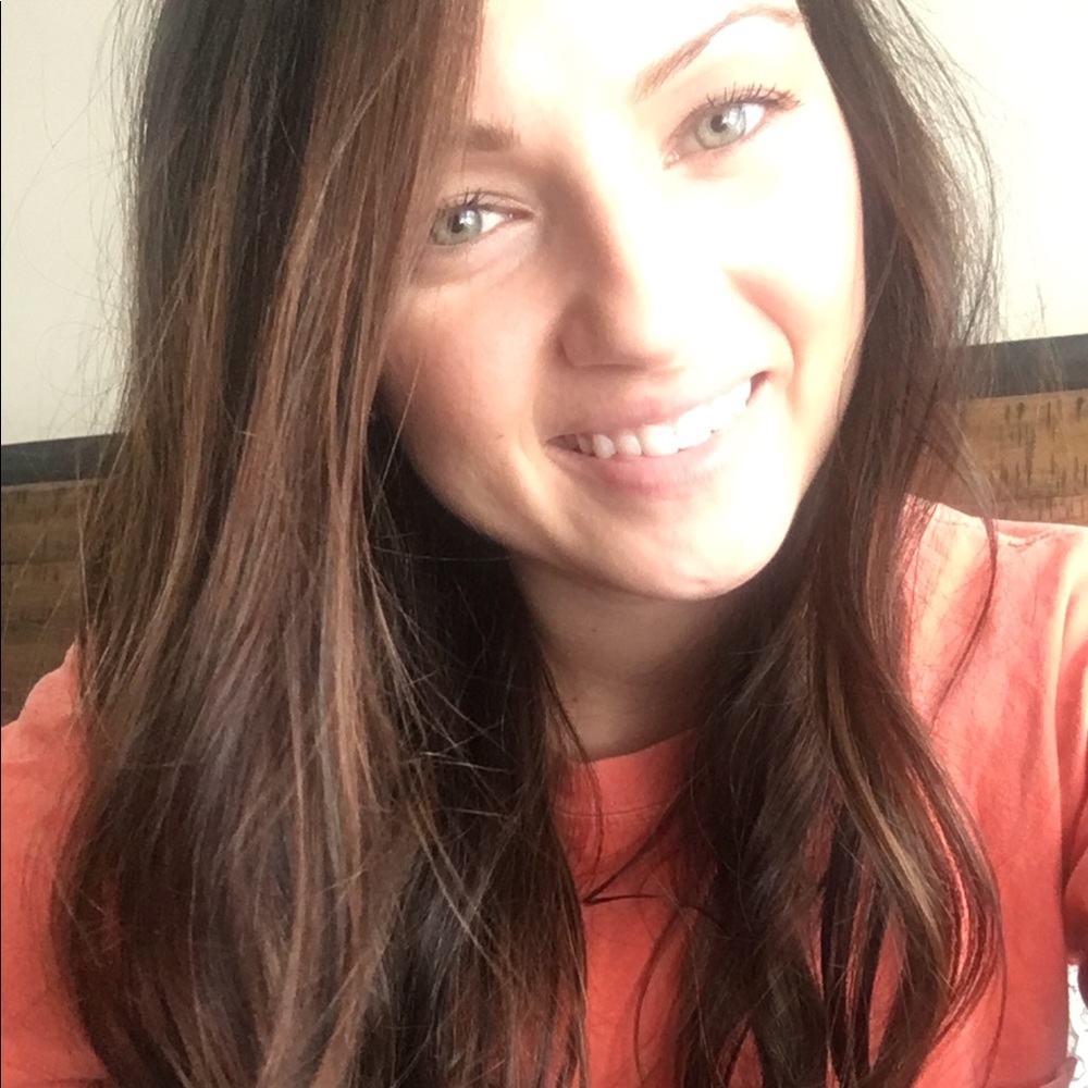 Meet your Posher, Christina